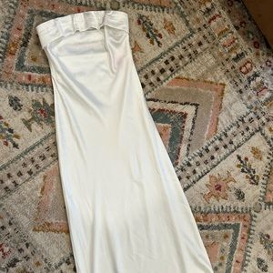 Size 6 Hello Molly White draped back satin strapless dress